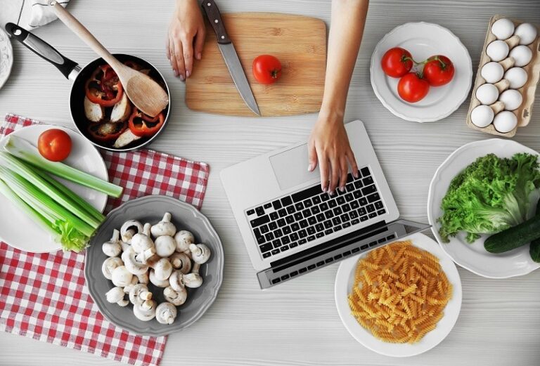 How to Become a Better Cook: 9 Effective Tips