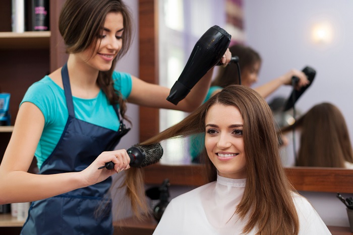 5 Essential Hair Salon Services For a Stunning Transformation