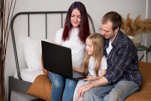 Building Stronger Family Connections: A Practical Guide to Getting Support From Home